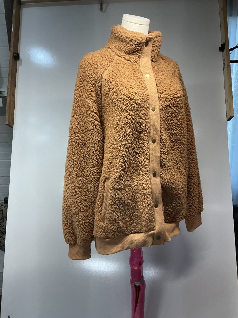TECREW XL Camel Brown Sherpa Teddy Fleece Snap Front Cozy Winter Jacket - Picture 3 of 12
